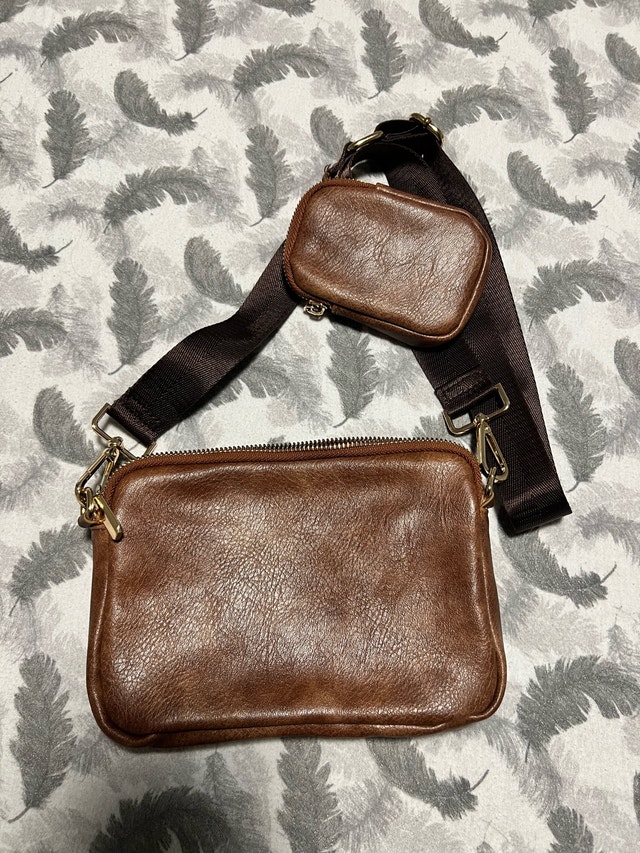 Stylish Brown Crossbody Handbag with Pouch