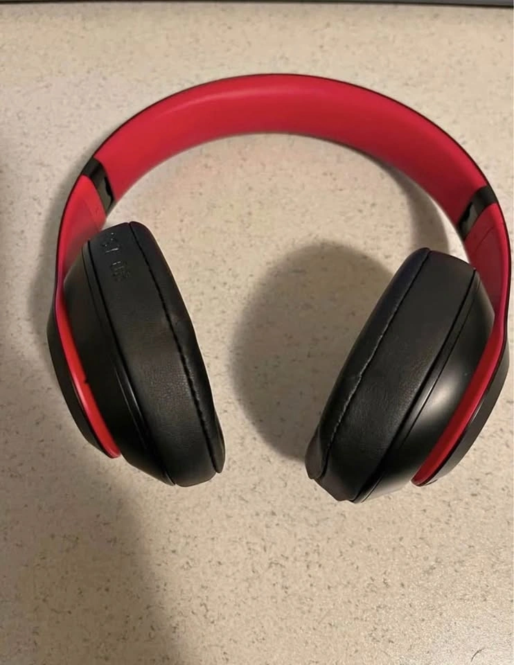Beats Studio 3 Wireless Headphones Red Black - photo 4
