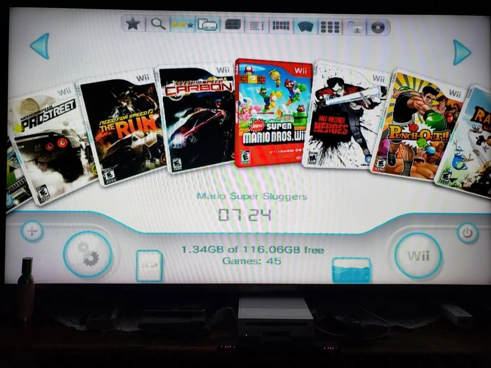 Nintendo Wii U 32GB with 100+ Games & Classic Systems - photo 2