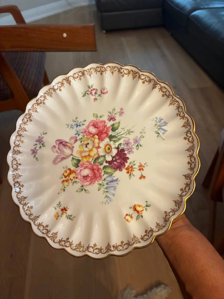 G R Crown vintage pedestal cake plate. - photo 4