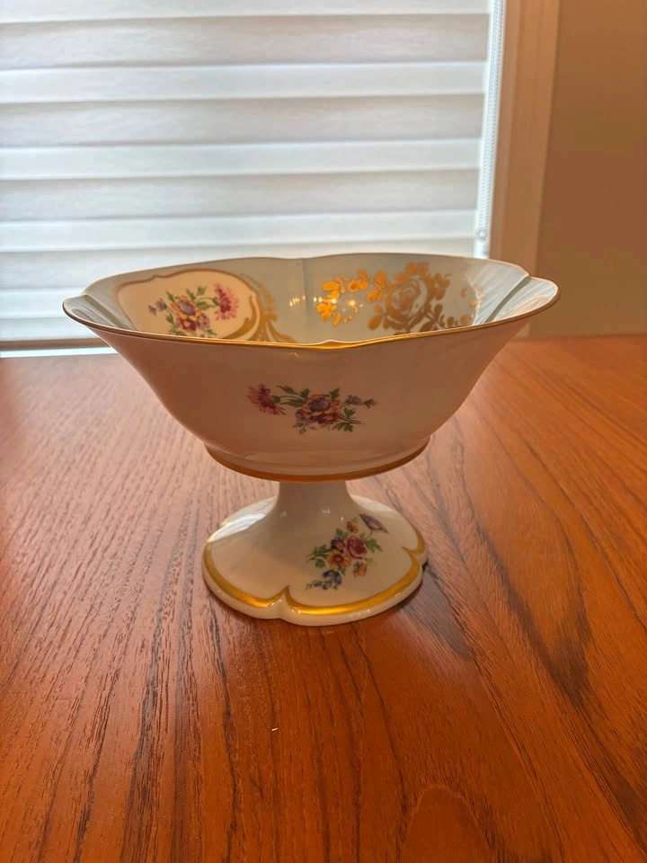 Limoges Vintage Pedestal Compote Bowl - photo 4
