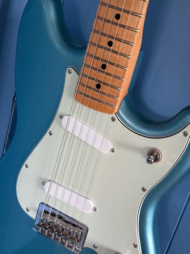 Fender Duo-Sonic Players Series Electric Guitar - photo 2