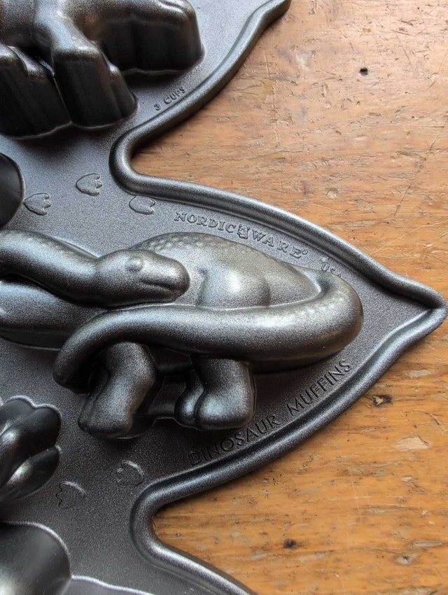 Nordicware Dinosaur Muffin Pan - photo 4