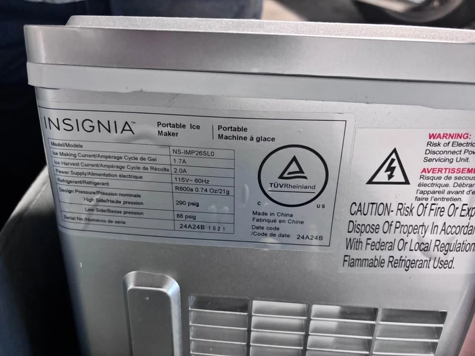 Insignia Ice Maker - photo 2
