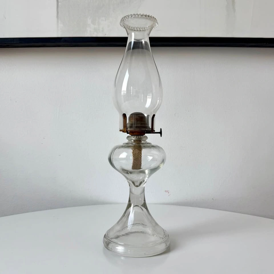 Antique Queen Mary Oil Lamp