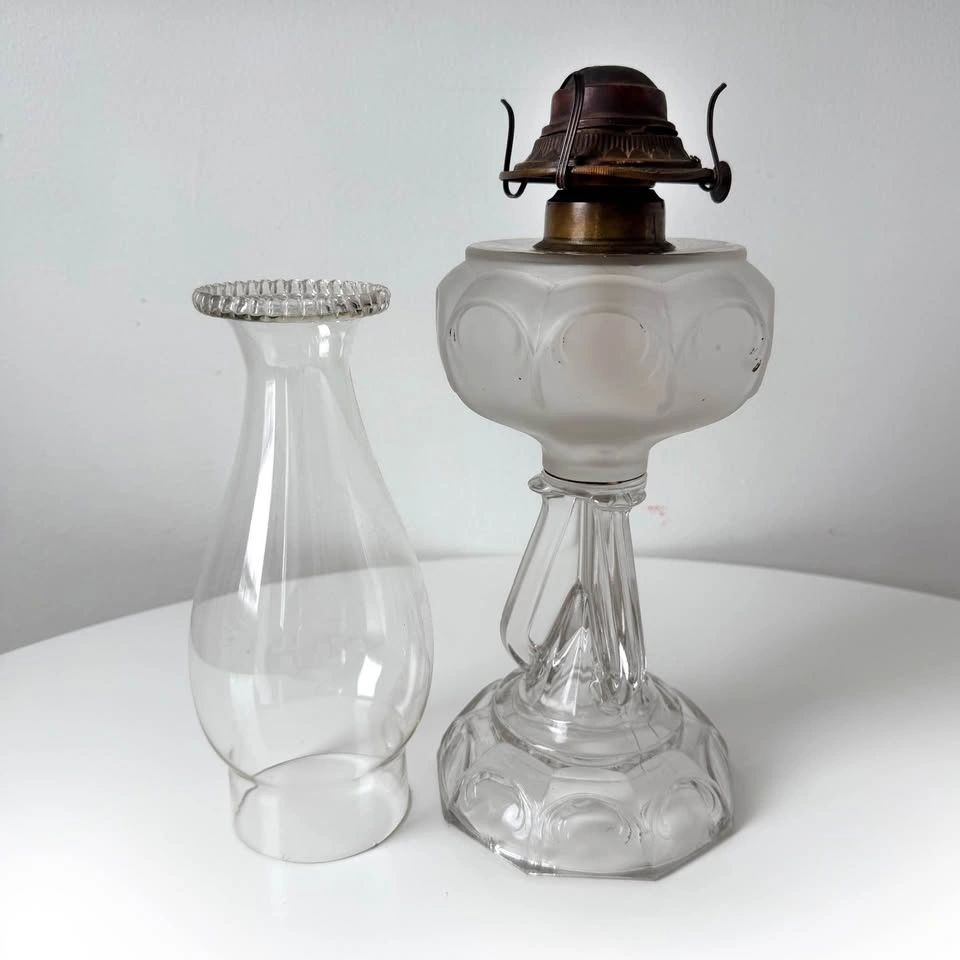 Antique Hamilton OL&L Co. Oil Lamp - photo 4