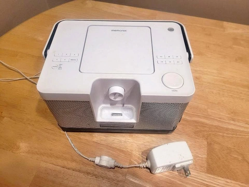 Memorex Party Cube CD Sound System For iPod/iPhone Mi7805PWHT