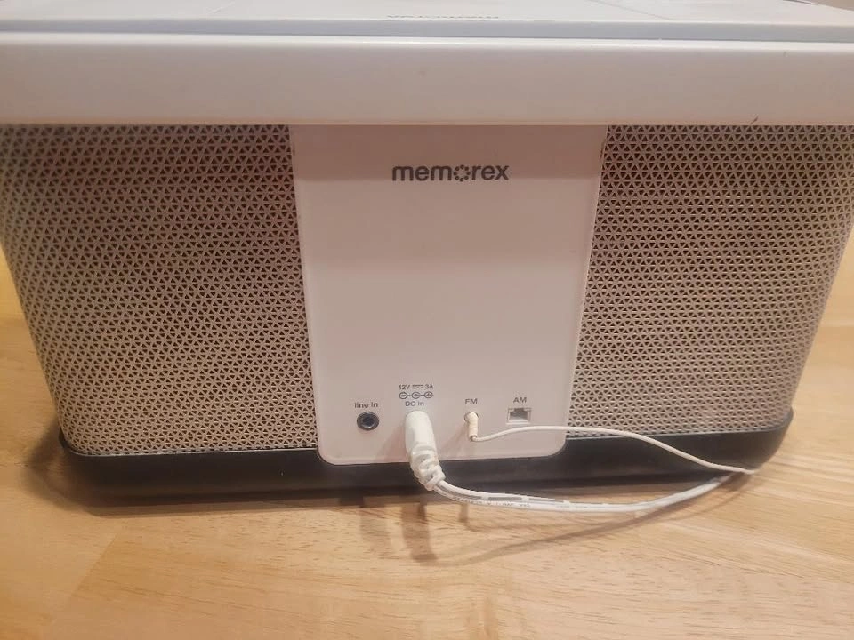 Memorex Party Cube CD Sound System For iPod/iPhone Mi7805PWHT - photo 2