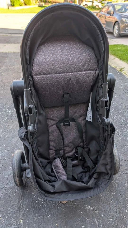 Moving Sale - Evenflo Modular Travel System - photo 2