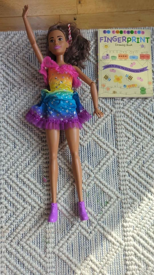 Kids assorted toys including a large Barbie - photo 2