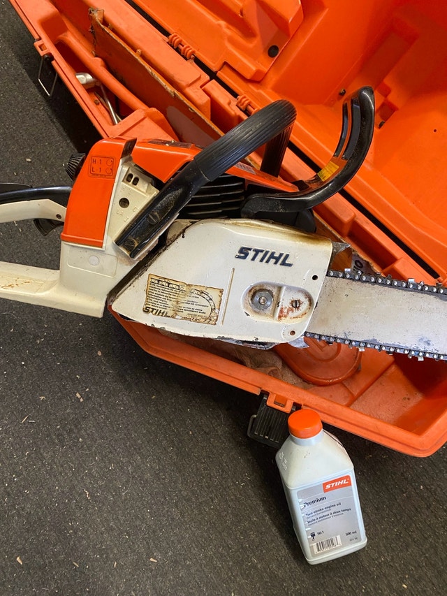 Stihl Chainsaw - photo 3