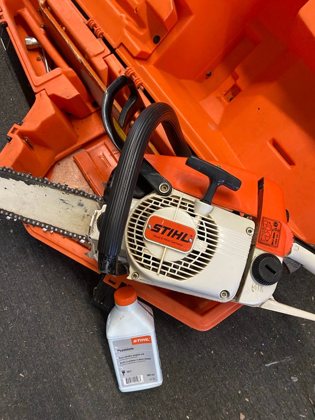 Stihl Chainsaw - photo 4