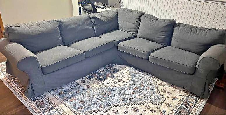 Perfect Sectional Couch :) -Free Delivery-