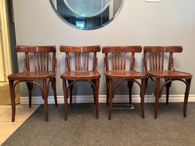 MCM Thonet Bentwood Bistro Chairs - set of 4 - photo 2