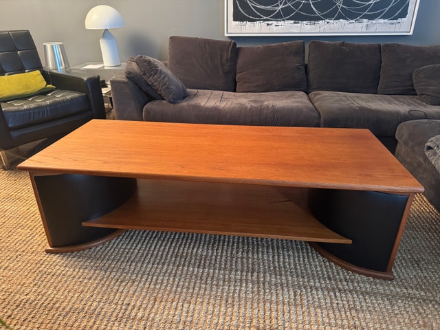 MCM Teak Coffee Table by RS Associates - Made in Canada - photo 3