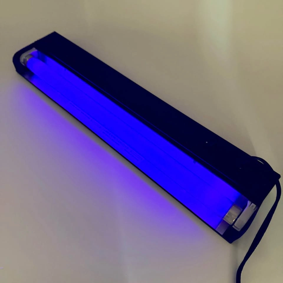 18” UV Light Fixture - photo 2