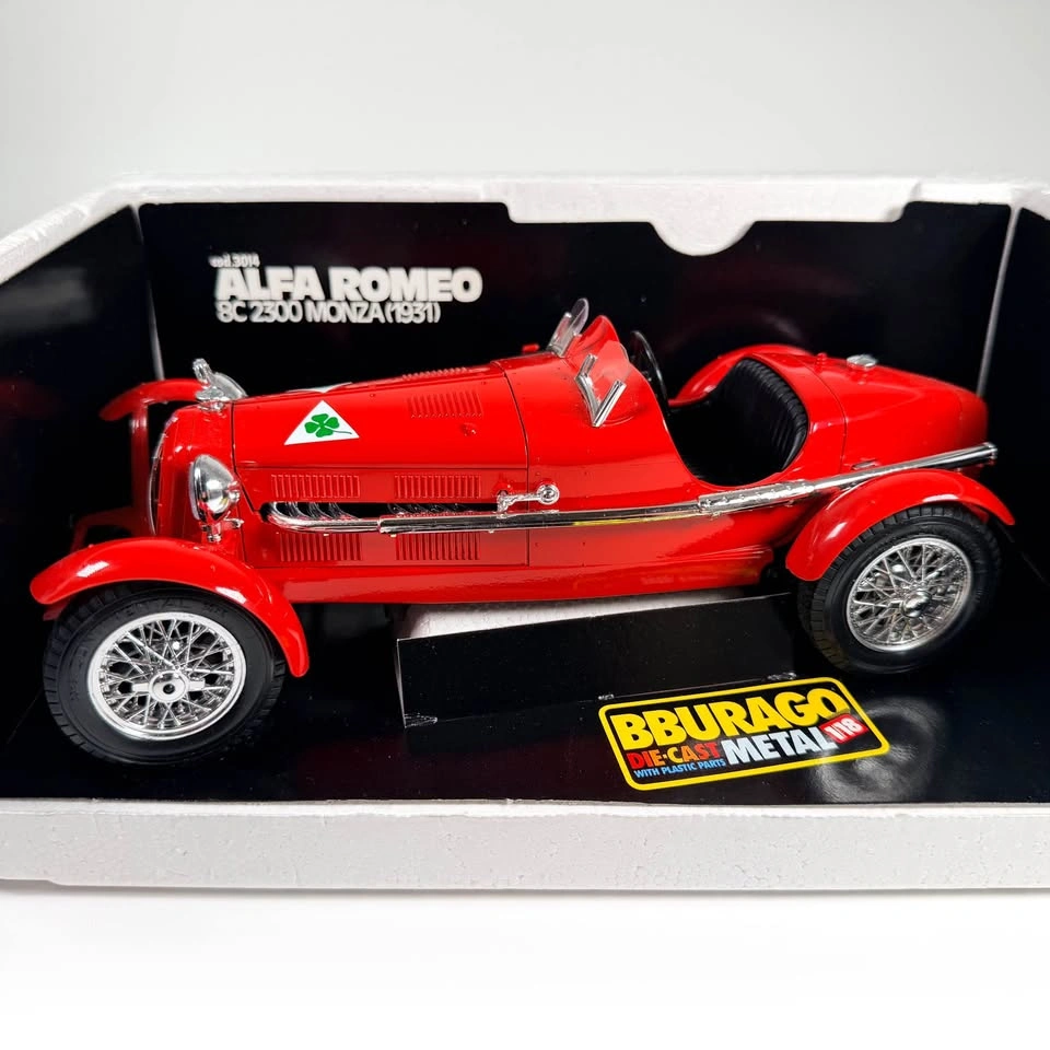 Bburago 1931 Alfa Romeo 1:18 Die-Cast Car - photo 3