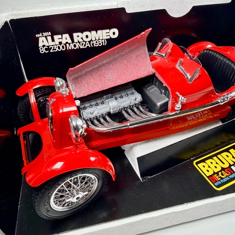Bburago 1931 Alfa Romeo 1:18 Die-Cast Car - photo 5