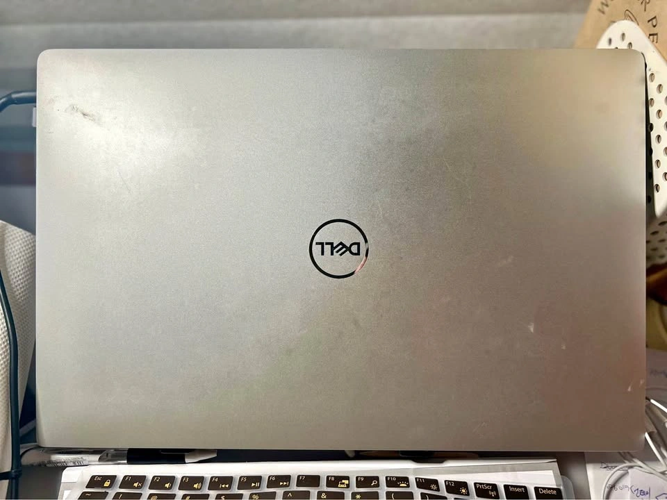 Dell XPS 15 7590 i7 16GB RAM 512GB SSD GTX 1650 Laptop