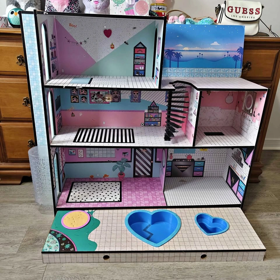 🏡 Huge L.O.L. Dollhouse Mansion with a pool