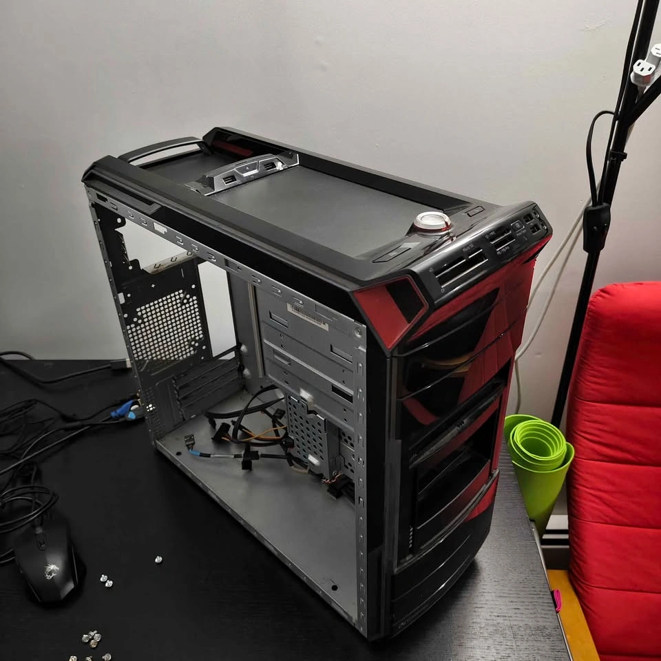 Gaming PC Case for Sale - Want Gone! - photo 3