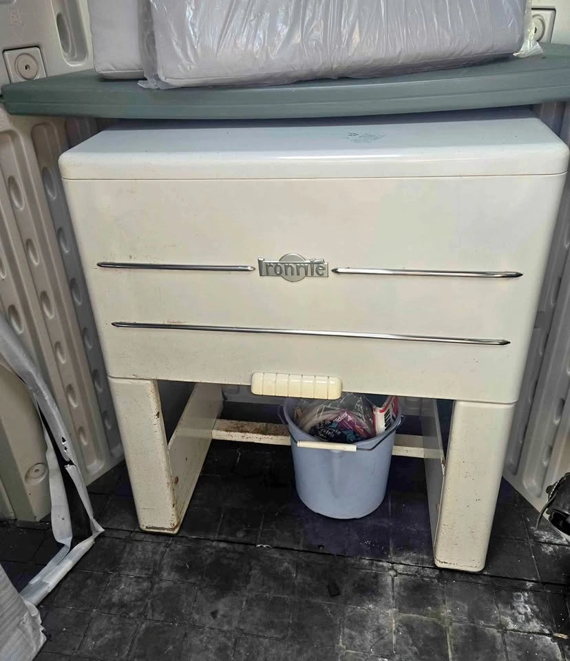 Vintage Ironrite Rotary Ironing Machine