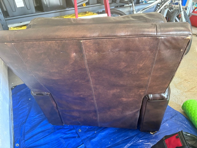 Brown Leather Recliner Chair - Excellent Conditi - photo 3