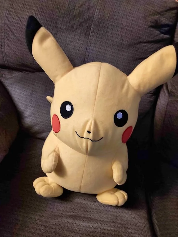 Pikachu ( Pokémon) Plush toy/collectible thumbnail