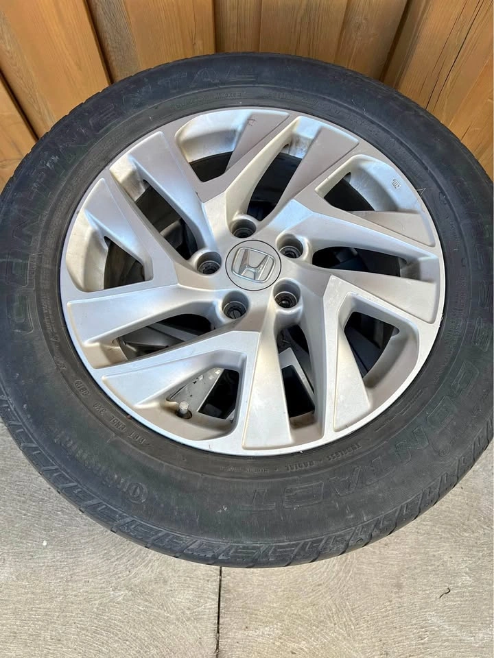 225 65 17 Honda CRV Rims and Tires