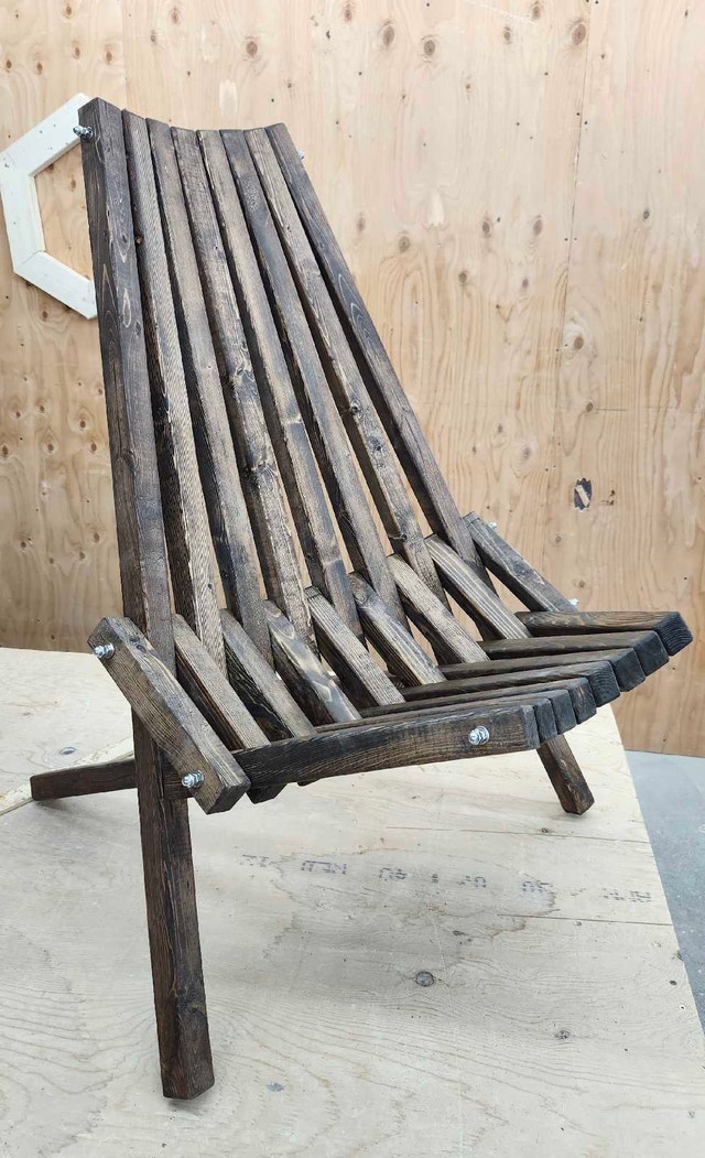 HAND CRAFTED WOODEN FOLDING CHAIRS - photo 2