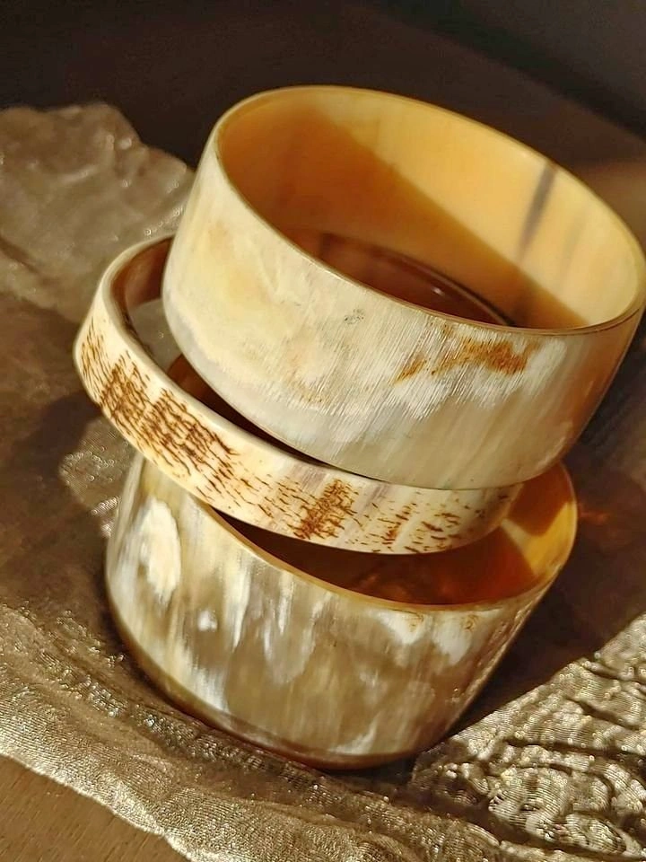 Vintage Chic Chunky Lacquered Water Buffalo Horn Bracelets - Set