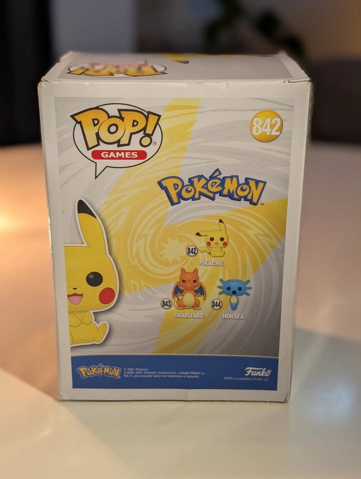 Funko Pop! Games: Pokémon - Pikachu (Sitting) #842 - photo 3