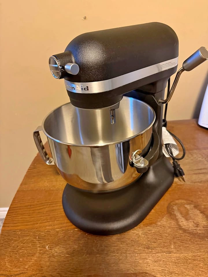 KitchenAid Black Bowl-Lift Stand Mixer Attachments professional