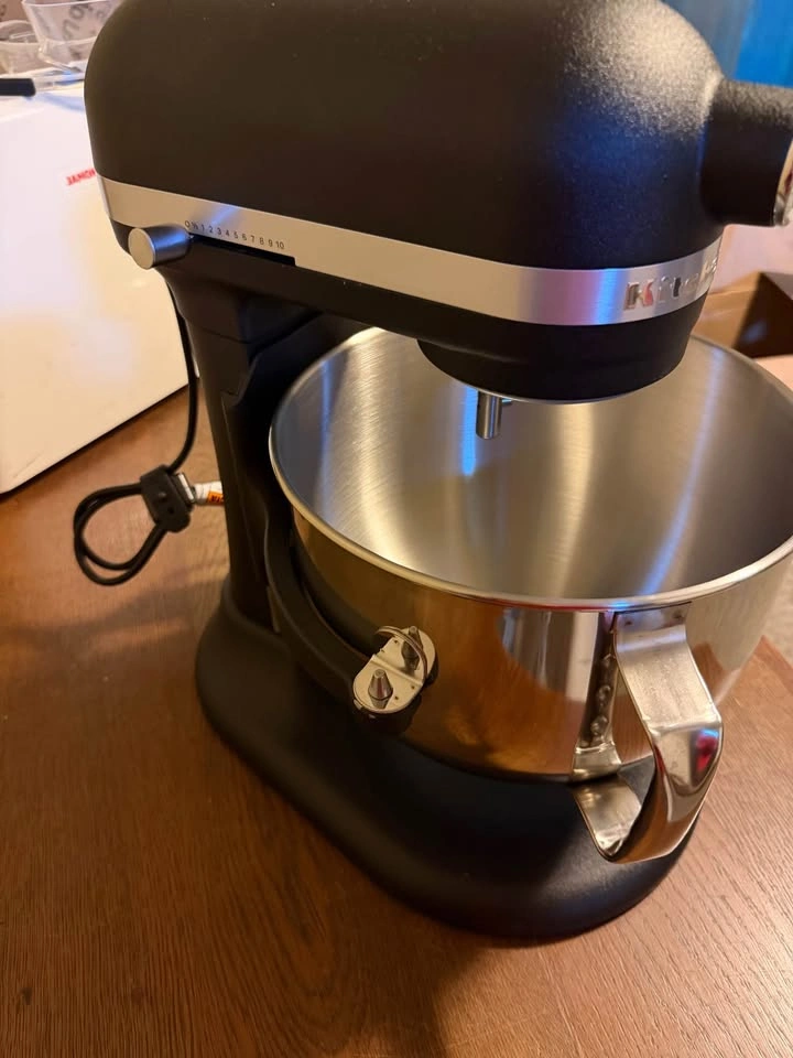 KitchenAid Black Bowl-Lift Stand Mixer Attachments professional - photo 2