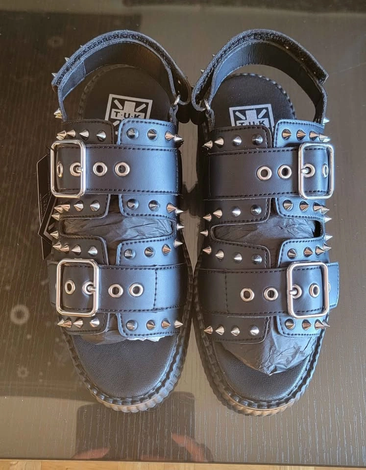 T.U.K Studded Sandals Size W9 (EU 40) - photo 5