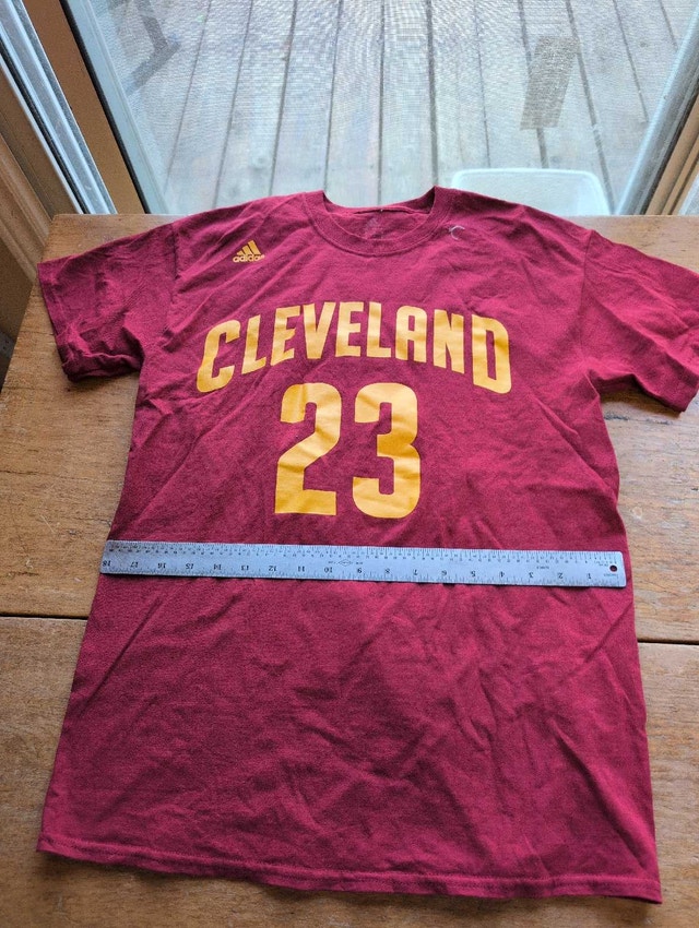 Adidas LeBron James Shirt Cleveland Medium