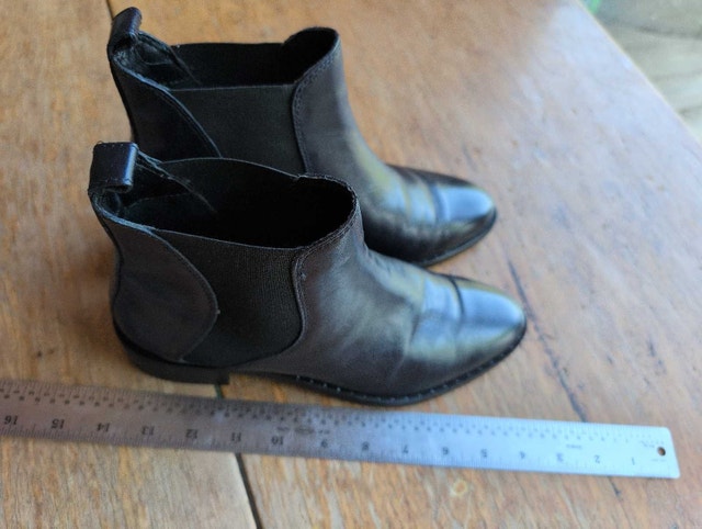 L'Intervalle Boots Black Woman's Size 7.5 EU 38