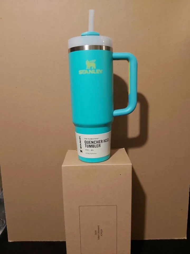 Stanley Quencher H2.0 30oz Tumbler - New w/ Flower image indicator(4)