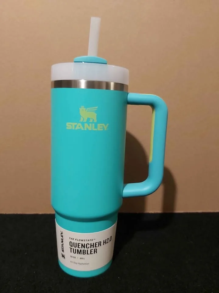 Stanley Quencher H2.0 30oz Tumbler - New w/ Flower image indicator(7)