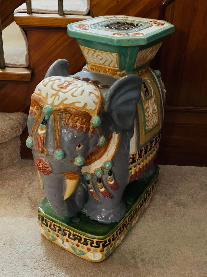Chinese Porcelain Elephant Stool or Plant Stand - photo 2