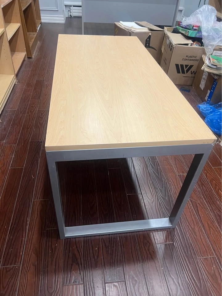 Coffee Table / Kids Learning Table - $25 - photo 2
