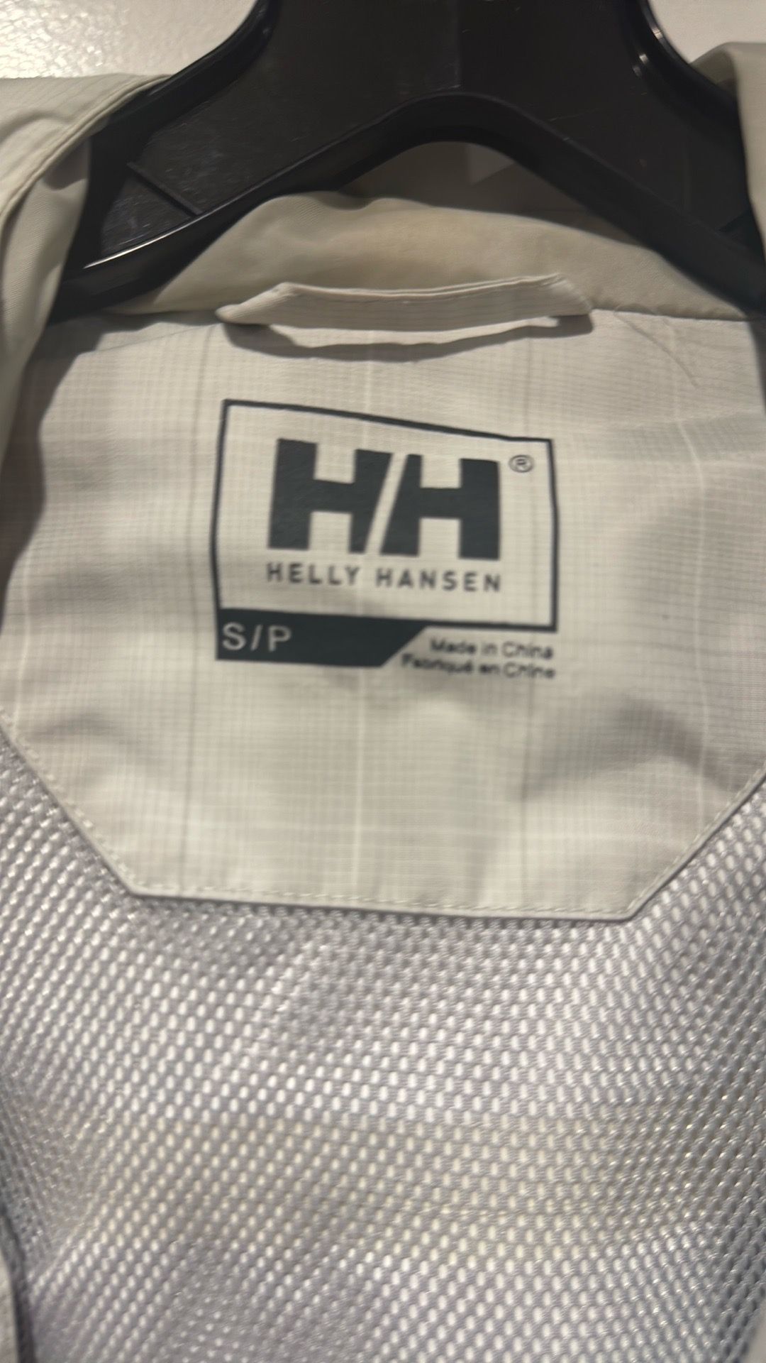Helly Hansen Lightweight Waterproof Jacket - Men's Small - photo 2