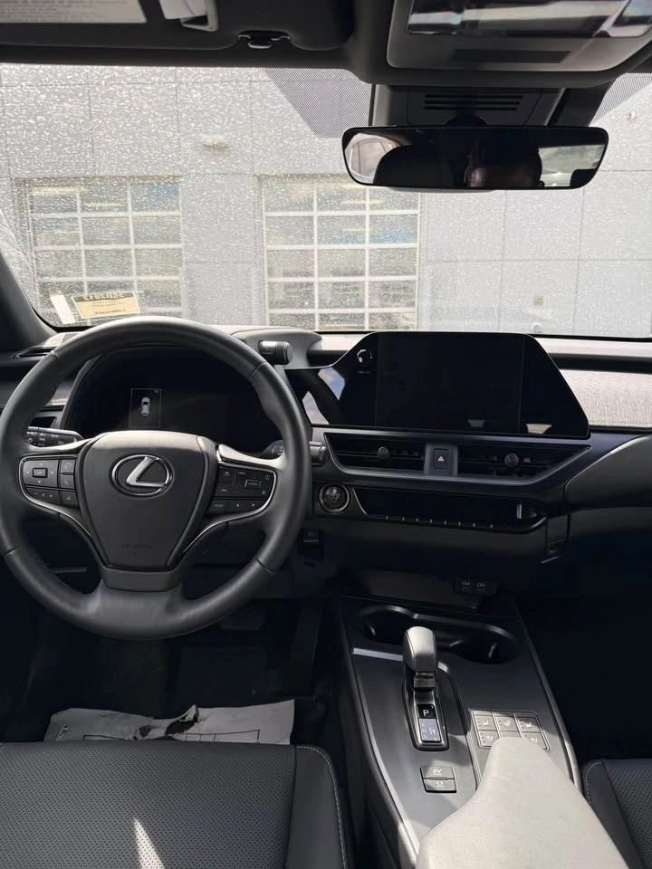 2025 Lexus UX300h UX - photo 2