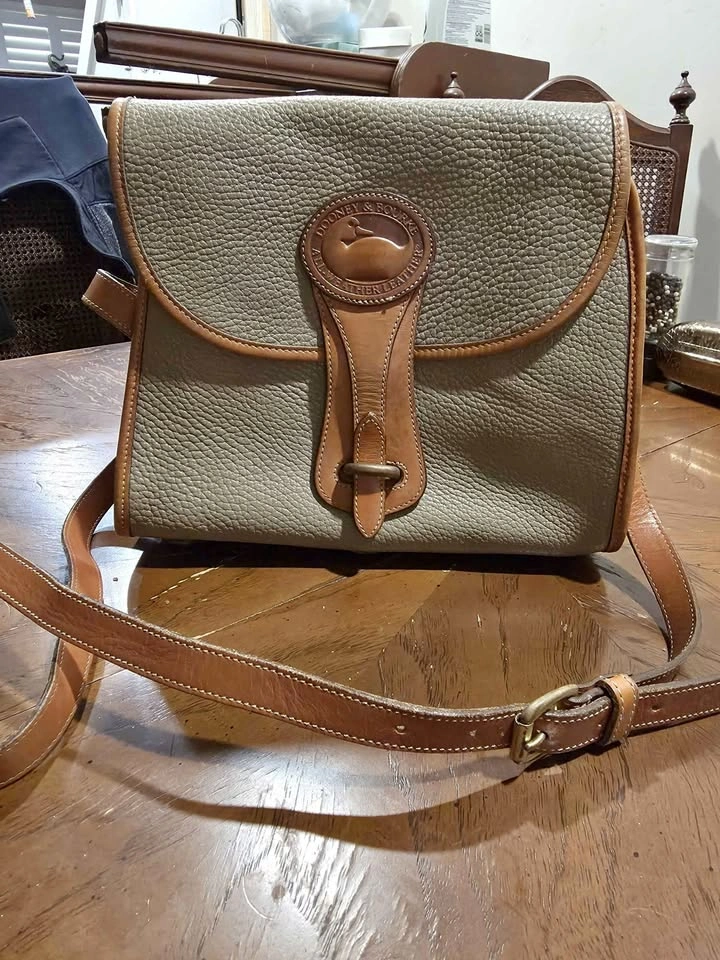Vintage Dooney & Bourke AWL Essex Flap Crossbody Bag