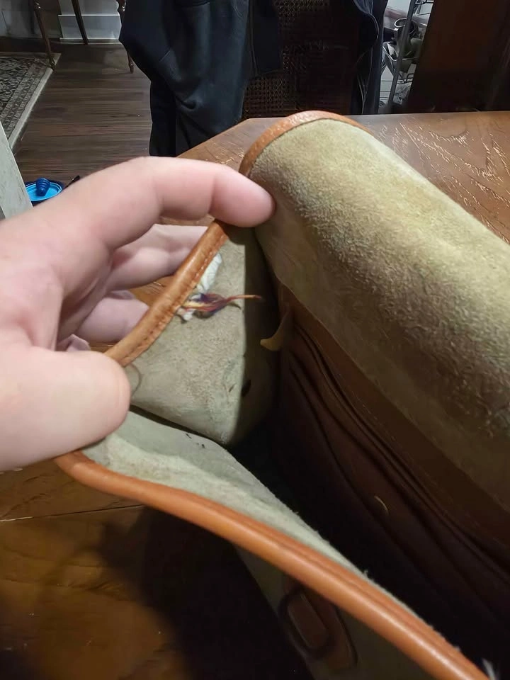 Vintage Dooney & Bourke AWL Essex Flap Crossbody Bag - photo 3