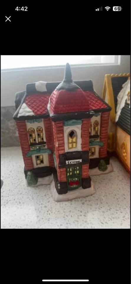 Vintage Christmas Village Ceramic Houses - photo 2