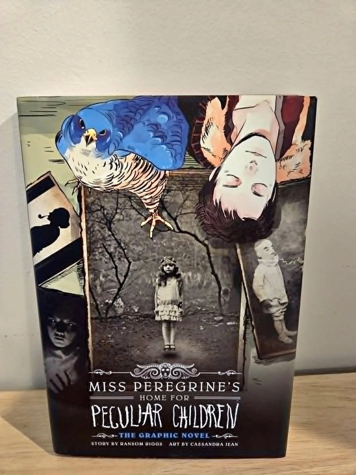 Miss Peregrine's Home for Peculiar Children (Graphic Novel)