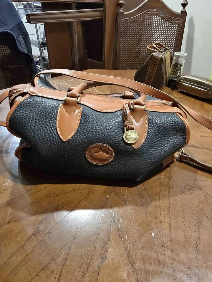 Vintage Dooney & Bourke AWL Doctor Satchel Bag – Black/Tan