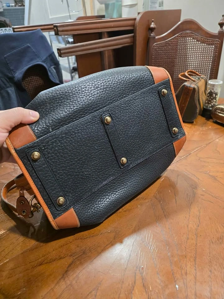 Vintage Dooney & Bourke AWL Doctor Satchel Bag – Black/Tan - photo 3