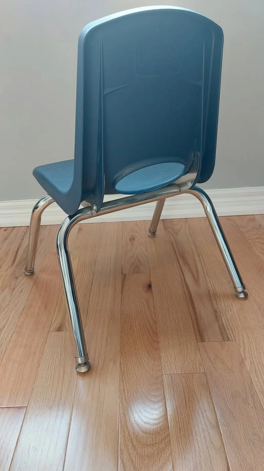 Brand New Toddler/Preschool Chair – Durable & Stylish! - photo 2